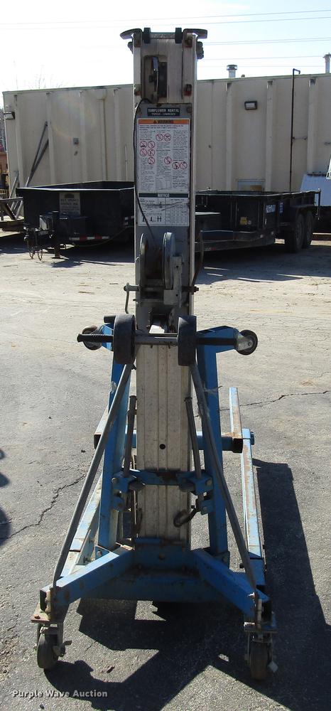 image for item DF7877 (4) Genie SLA-20 vertical lifts