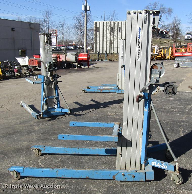 image for item DF7877 (4) Genie SLA-20 vertical lifts
