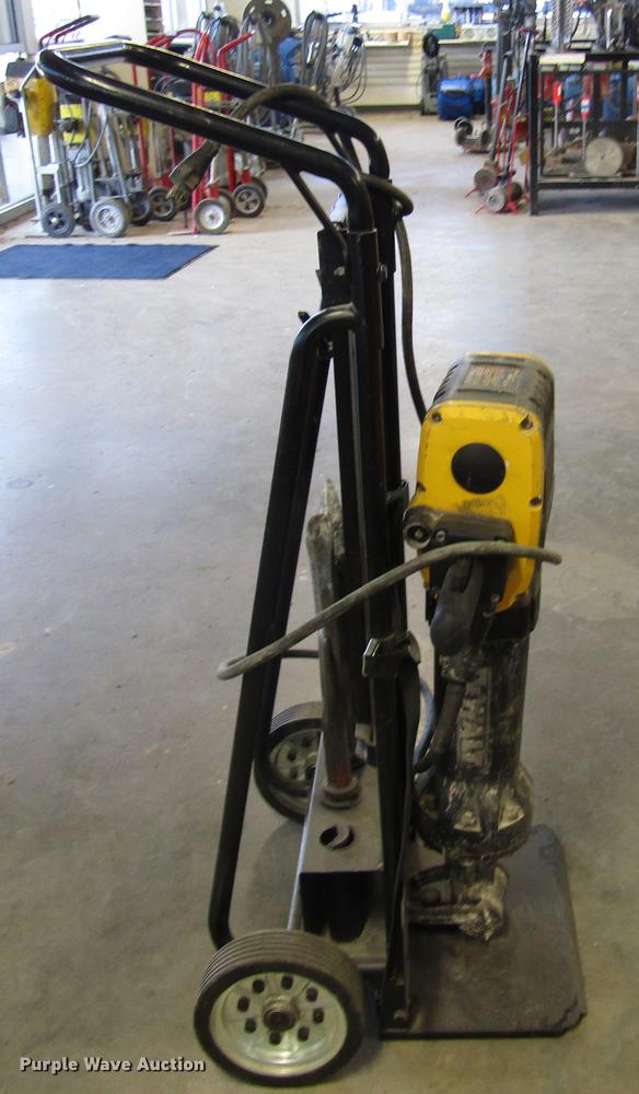 DeWalt D25980 jack hammer in Topeka, KS Item DF7883 sold Purple Wave