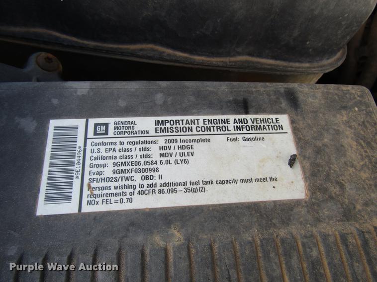 image for item DF7902 2009 Chevrolet Silverado 3500HD pickup truck cab and chassis