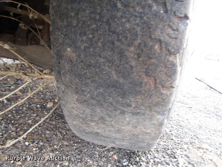 image for item DF7902 2009 Chevrolet Silverado 3500HD pickup truck cab and chassis