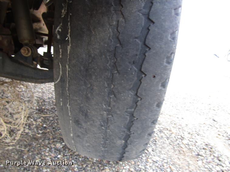 image for item DF7902 2009 Chevrolet Silverado 3500HD pickup truck cab and chassis