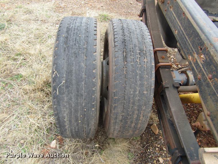 image for item DF7902 2009 Chevrolet Silverado 3500HD pickup truck cab and chassis