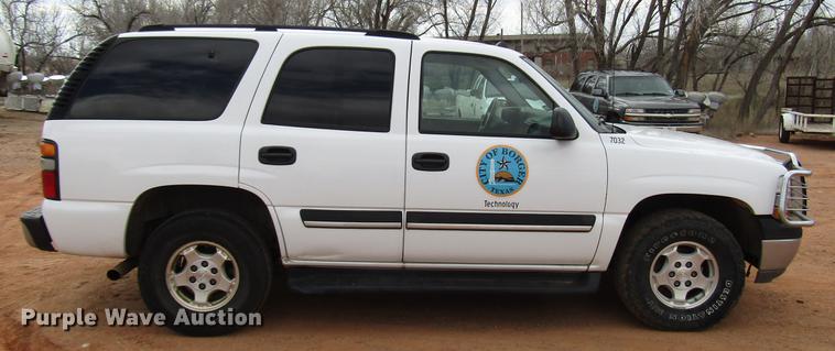 image for item DF7903 2004 Chevrolet Tahoe SUV
