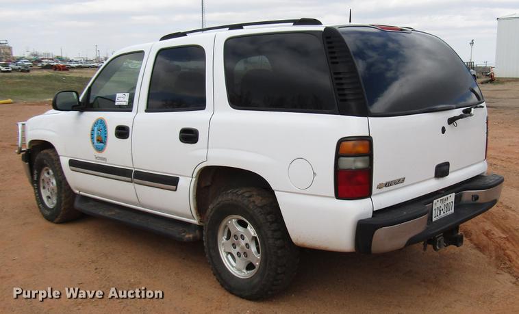 image for item DF7903 2004 Chevrolet Tahoe SUV