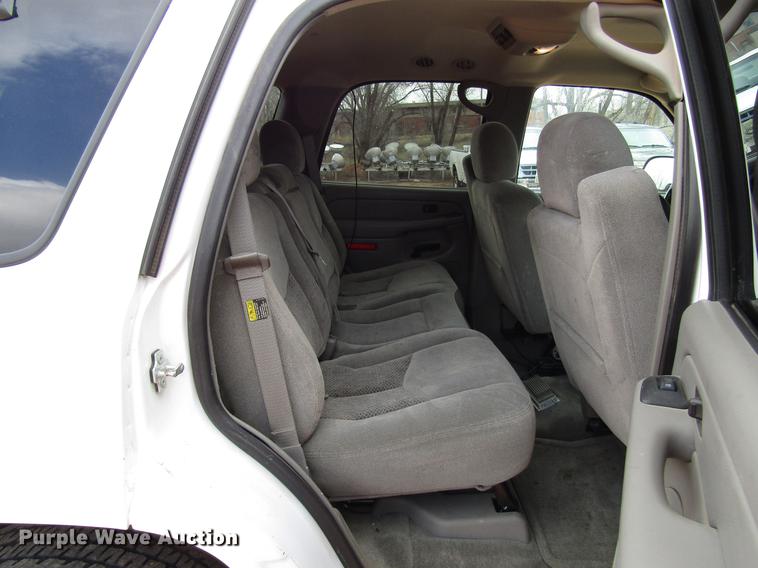 image for item DF7903 2004 Chevrolet Tahoe SUV