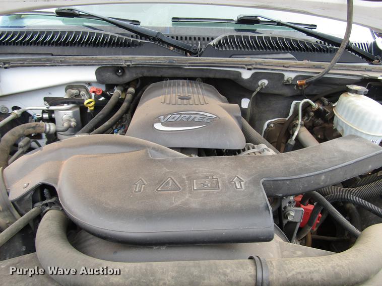 image for item DF7903 2004 Chevrolet Tahoe SUV