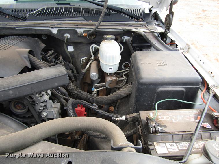 image for item DF7903 2004 Chevrolet Tahoe SUV