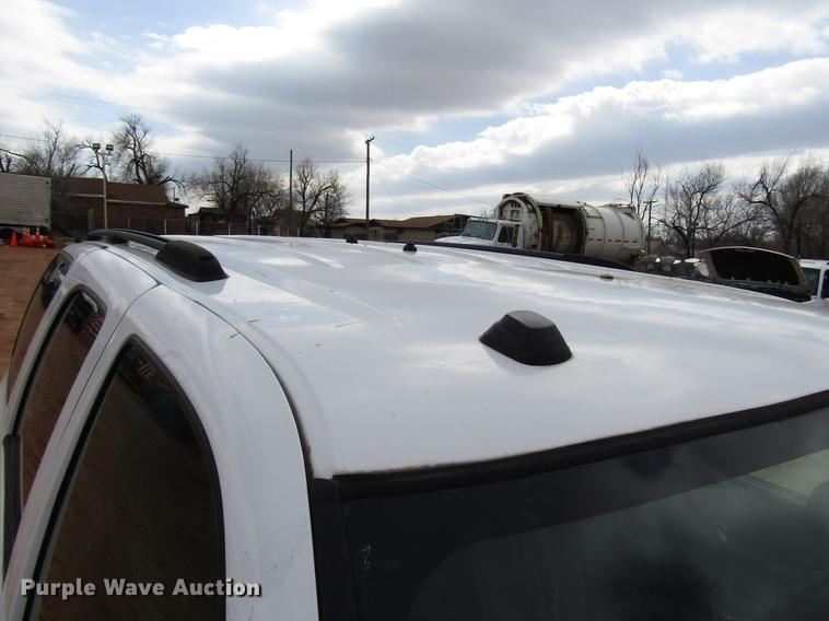 image for item DF7903 2004 Chevrolet Tahoe SUV