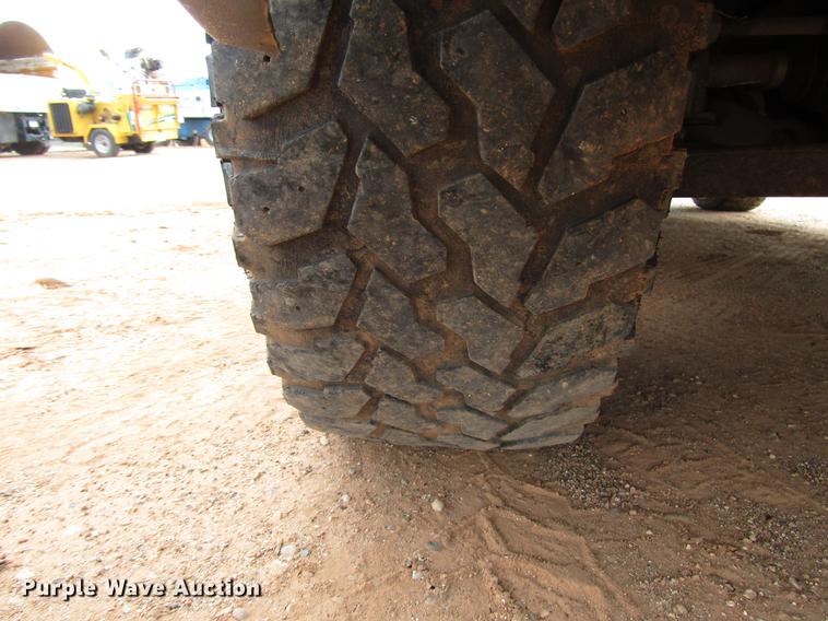 image for item DF7903 2004 Chevrolet Tahoe SUV