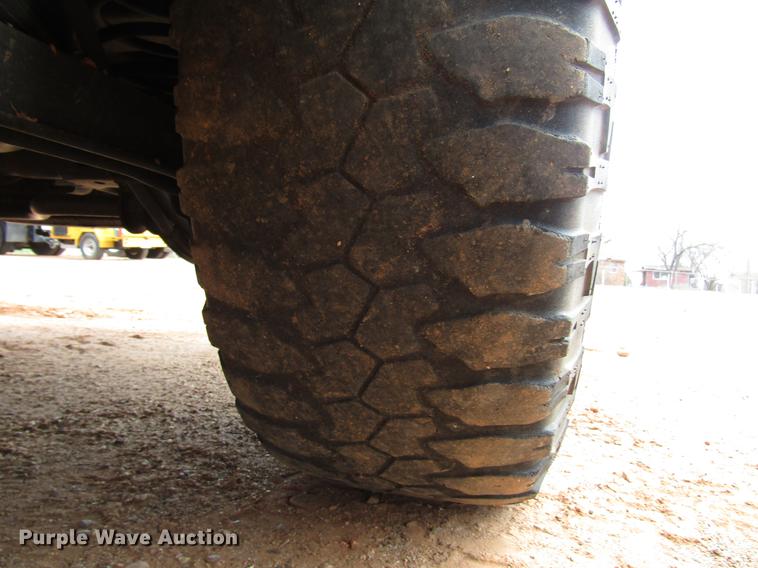 image for item DF7903 2004 Chevrolet Tahoe SUV