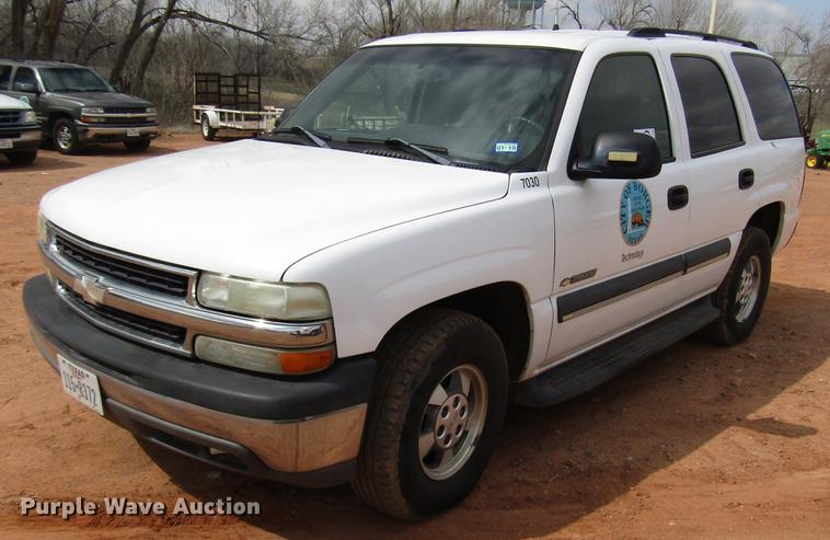 image for item DF7904 2003 Chevrolet Tahoe SUV