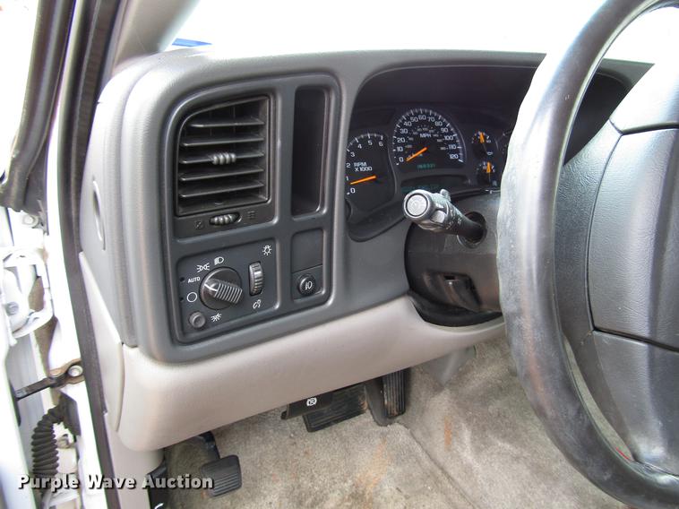 image for item DF7904 2003 Chevrolet Tahoe SUV