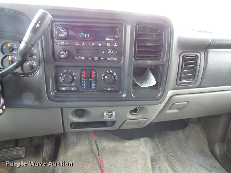 image for item DF7904 2003 Chevrolet Tahoe SUV