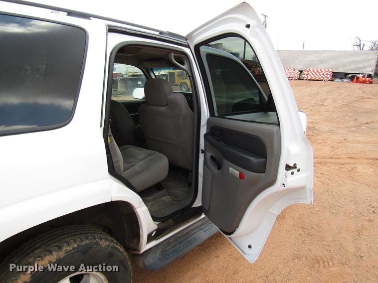 image for item DF7904 2003 Chevrolet Tahoe SUV