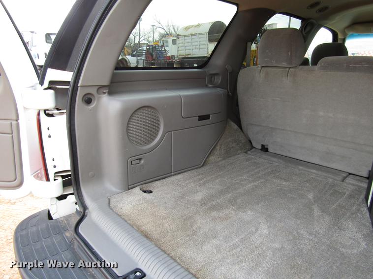 image for item DF7904 2003 Chevrolet Tahoe SUV