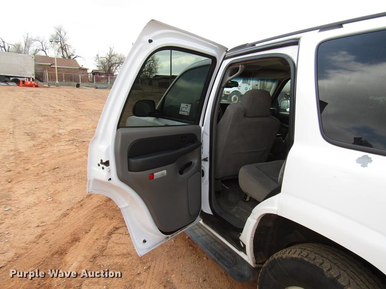 image for item DF7904 2003 Chevrolet Tahoe SUV