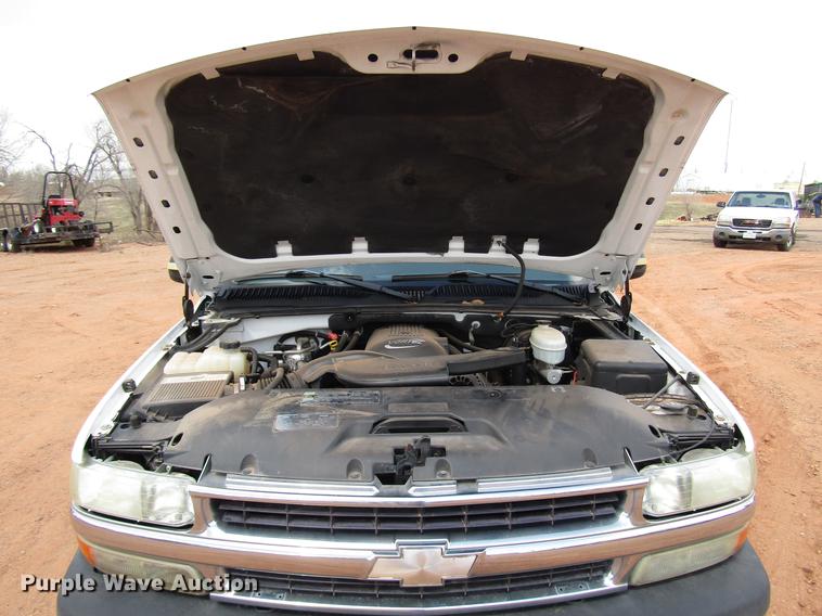 image for item DF7904 2003 Chevrolet Tahoe SUV