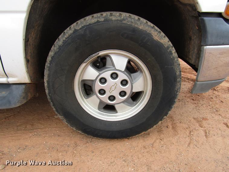 image for item DF7904 2003 Chevrolet Tahoe SUV