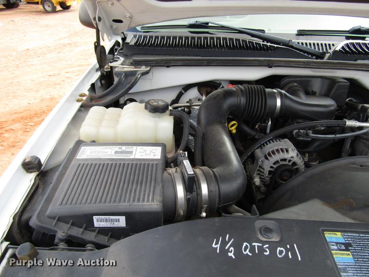 image for item DF7905 2003 GMC Sierra 1500 pickup truck