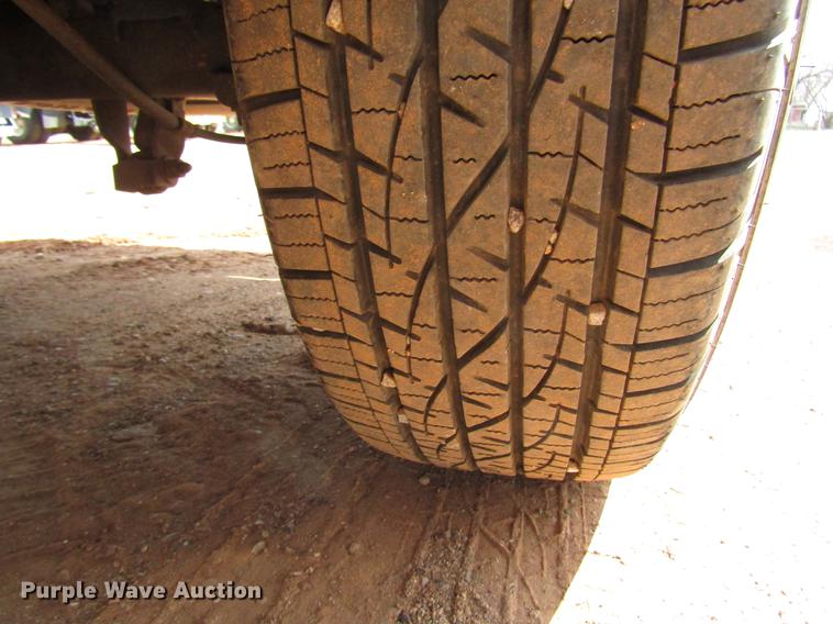 image for item DF7905 2003 GMC Sierra 1500 pickup truck