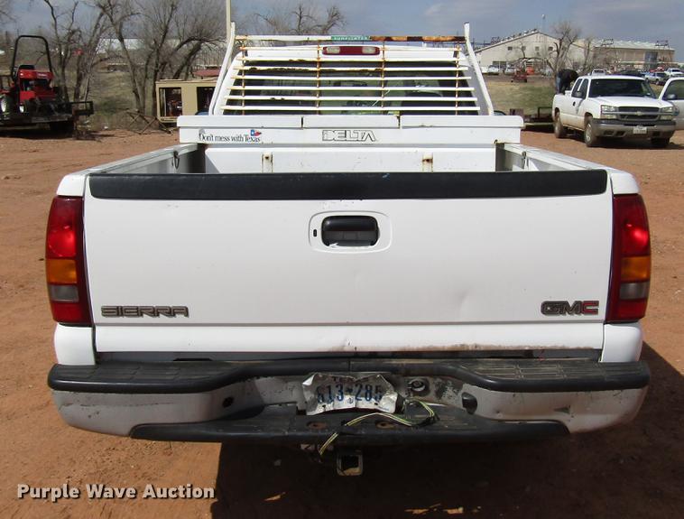 image for item DF7906 1999 GMC Sierra 1500 pickup truck