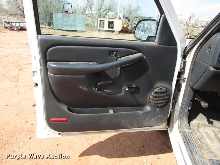 image for item DF7906 1999 GMC Sierra 1500 pickup truck
