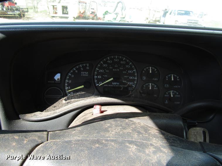 image for item DF7906 1999 GMC Sierra 1500 pickup truck