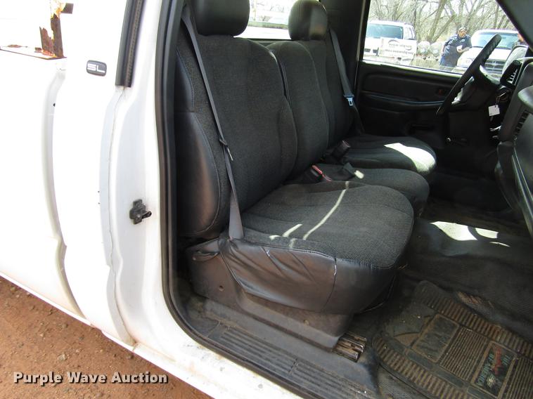 image for item DF7906 1999 GMC Sierra 1500 pickup truck
