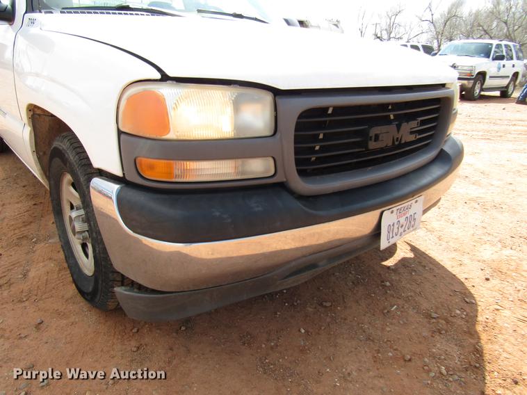 image for item DF7906 1999 GMC Sierra 1500 pickup truck