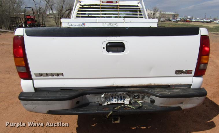 image for item DF7906 1999 GMC Sierra 1500 pickup truck