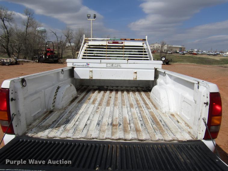 image for item DF7906 1999 GMC Sierra 1500 pickup truck