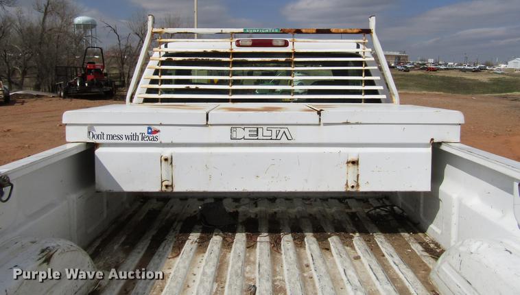 image for item DF7906 1999 GMC Sierra 1500 pickup truck