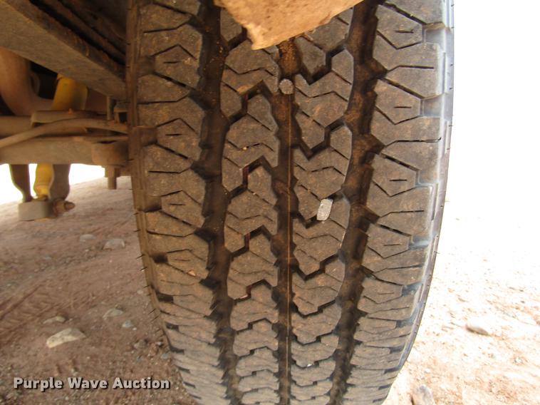 image for item DF7906 1999 GMC Sierra 1500 pickup truck