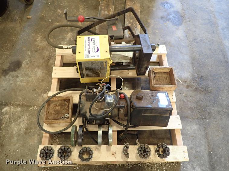 image for item DF8789 Weatherhead T420 hydraulic hose crimper