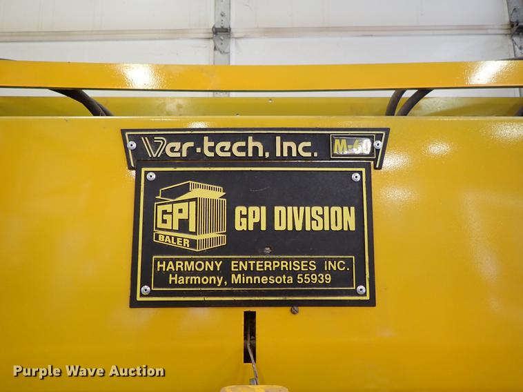 image for item DF8790 Ver-Tech M60 cardboard baler