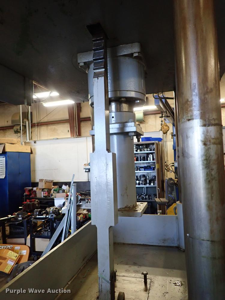 image for item DF8793 KR Wilson DCT-50 vertical trim press