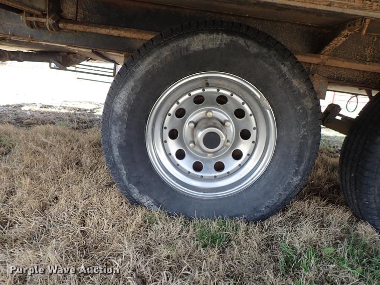 image for item DF8852 2005 Cross Roads Cruiser camper