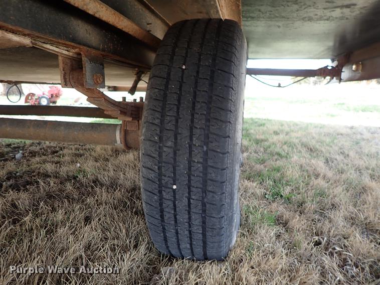 image for item DF8852 2005 Cross Roads Cruiser camper