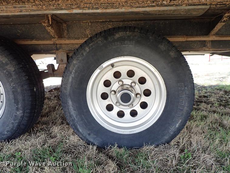 image for item DF8852 2005 Cross Roads Cruiser camper