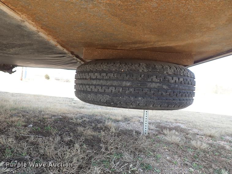 image for item DF8852 2005 Cross Roads Cruiser camper