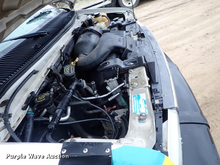 image for item DF8854 2007 Ford Econoline E450 shuttle bus