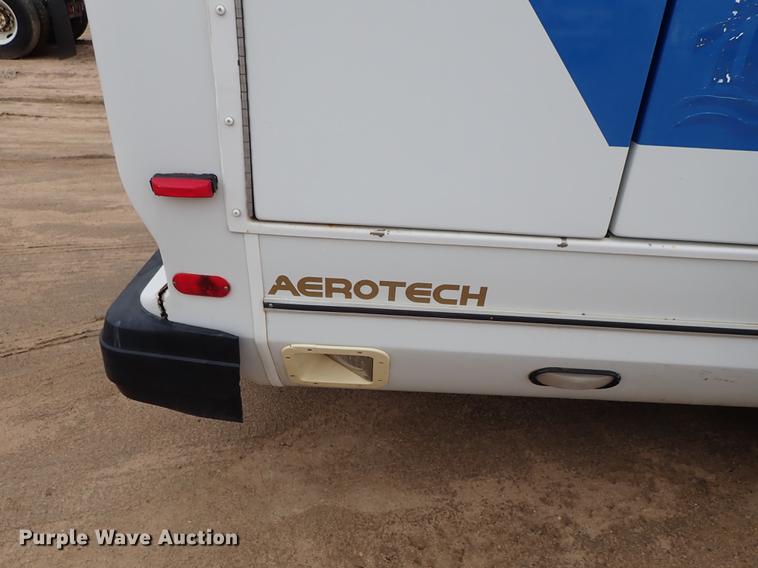 image for item DF8854 2007 Ford Econoline E450 shuttle bus