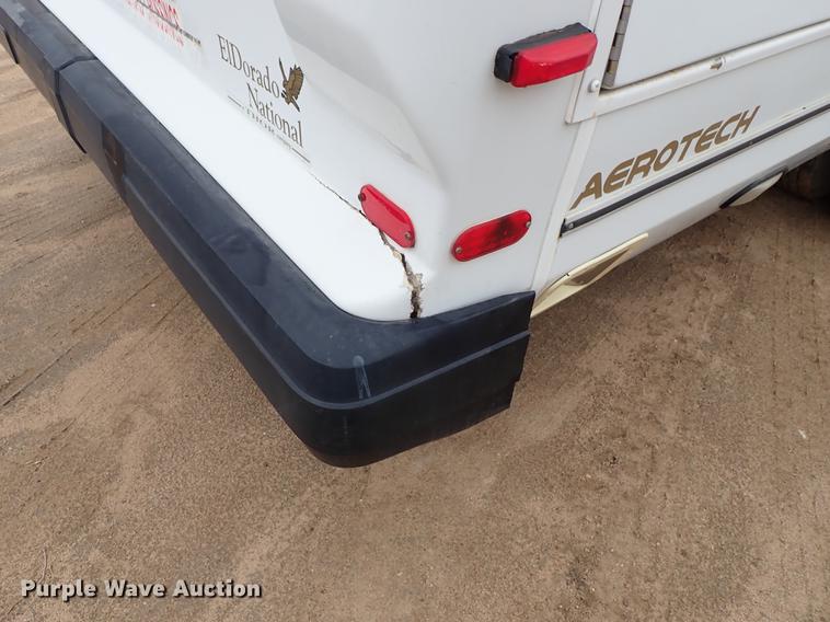 image for item DF8854 2007 Ford Econoline E450 shuttle bus