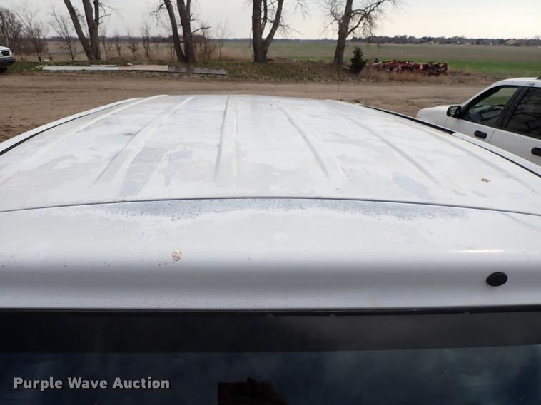 image for item DF8885 1999 Plymouth Voyager van