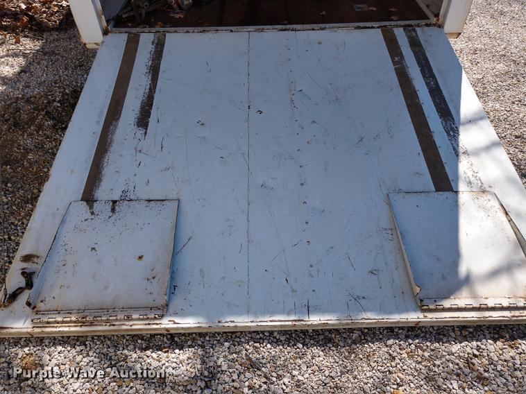 image for item DF9895 1997 Stidham enclosed cargo trailer