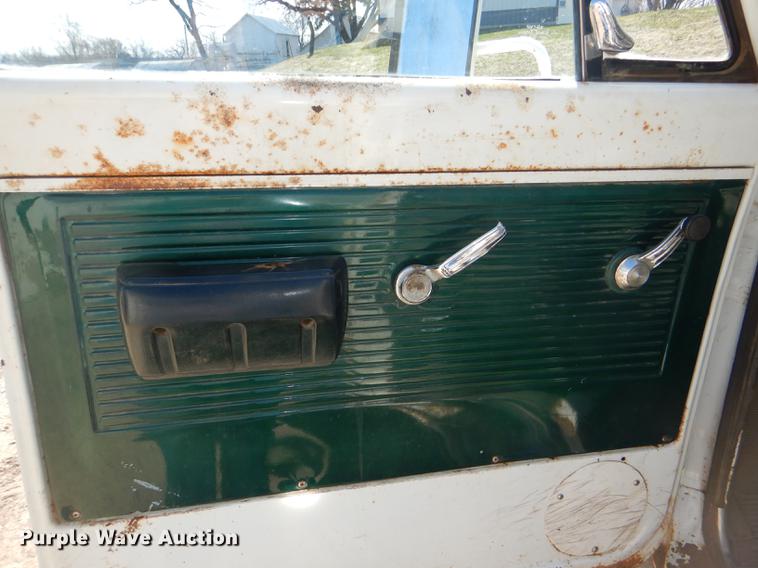 image for item DG0946 1970 Chevrolet C30 pickup truck cab and chassis