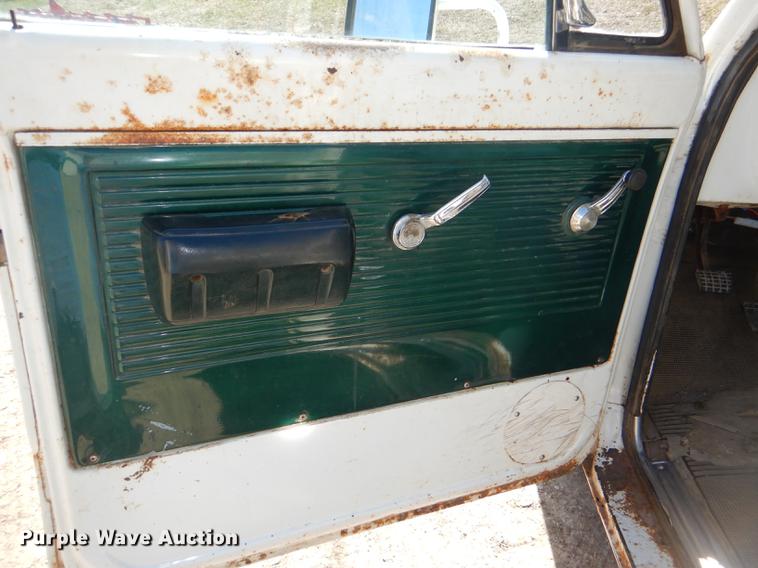 image for item DG0946 1970 Chevrolet C30 pickup truck cab and chassis