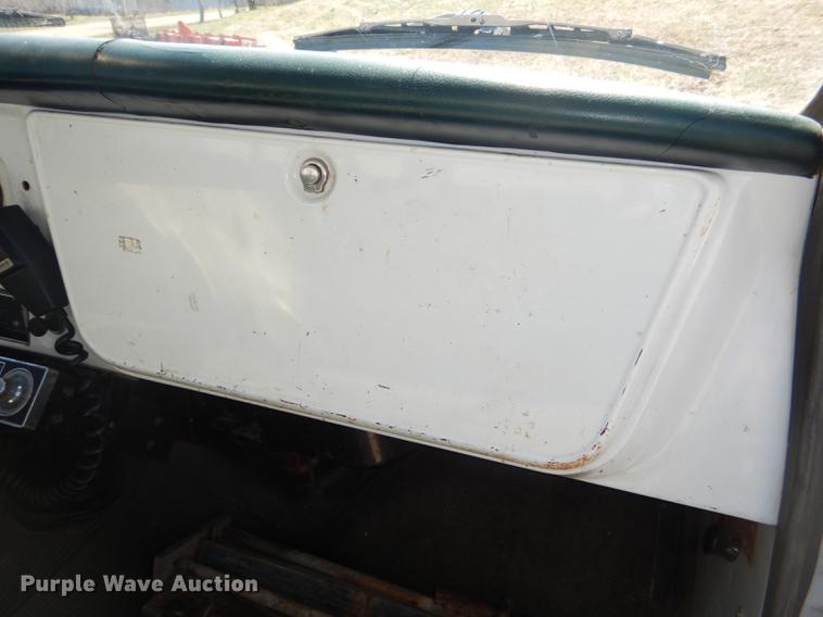 image for item DG0946 1970 Chevrolet C30 pickup truck cab and chassis