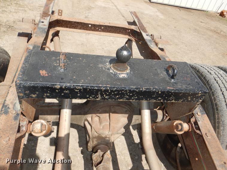 image for item DG0946 1970 Chevrolet C30 pickup truck cab and chassis